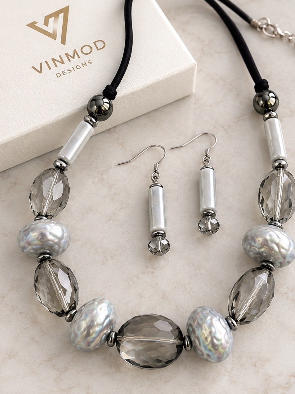 VINMOD Designs Repurposed Vintage Crystal & Ceramic Necklace Earring Set 30"